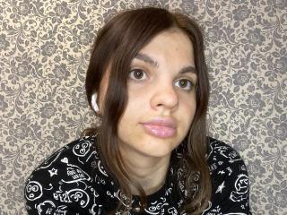 Webcam model CicelyDence from XLoveCam