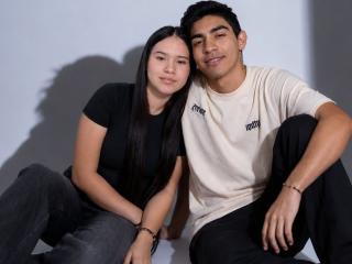 CloeAndJacob live cam on UnifiedCams