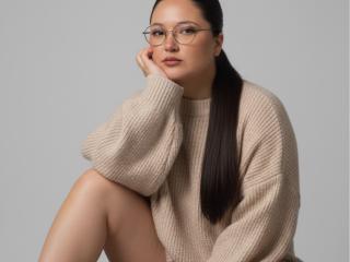 Webcam model ColetteBessette from XLoveCam