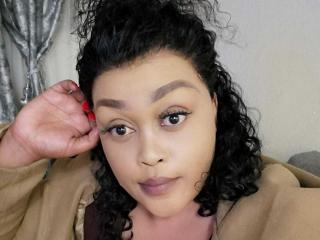 Webcam model CreammQueen from XLoveCam