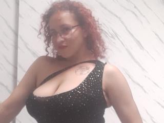 Webcam model CrystalBush from XLoveCam