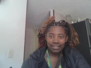 Webcam model CynthiaRamos from XLoveCam