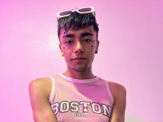 DamianKing Live Webcam on XLoveCam