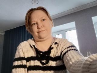 Webcam model DaysieFannyy from XLoveCam