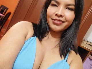 Delilath live cam on UnifiedCams