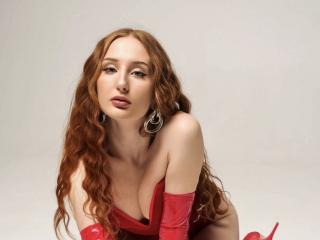Webcam model DeloraBangert from XLoveCam