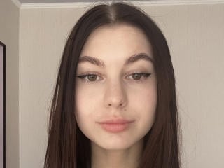 Webcam model DeonnaDuriga from XLoveCam