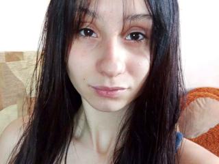 Webcam model DianaGeil-hot from XloveCam