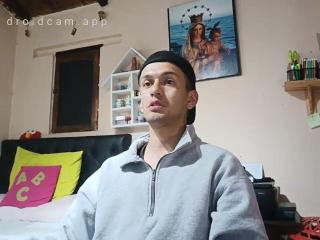 Profile and Statistics for DominicCastillo on XLoveCam