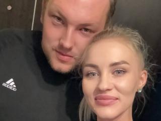 DreaamCouple69 Live Cam on XLoveCam
