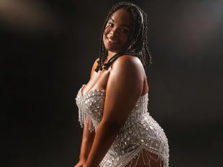 Webcam model EbonyHenner from XLoveCam