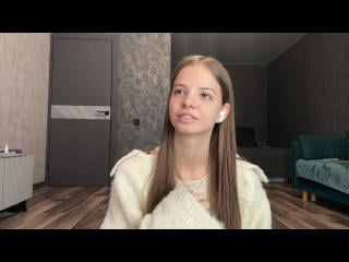Webcam model EllaBurgoyne from XLoveCam