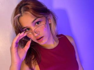 Profile and Statistics for ElodieGardner on XLoveCam