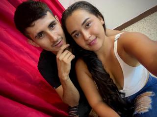 EmilyAndKarl Live Cam on XLoveCam