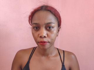 Webcam model Emyah profile picture