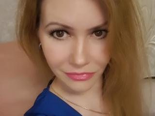 EvaNeon Live Cam on XLoveCam