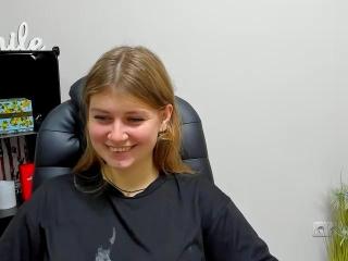 Webcam model Evvelina from XLoveCam