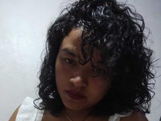 FaniAro Selfie Gallery