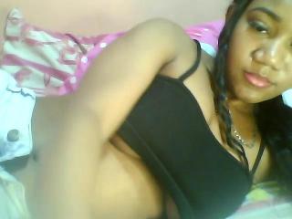 Webcam model Fariana69 from XLoveCam