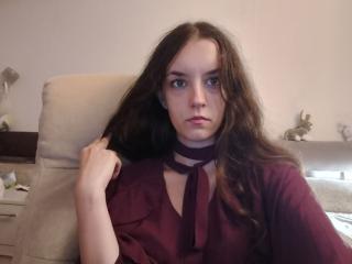 Webcam model FransiscaLiversedge from XLoveCam