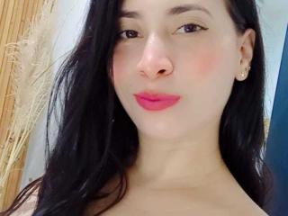 Webcam model Giggiy from XLoveCam