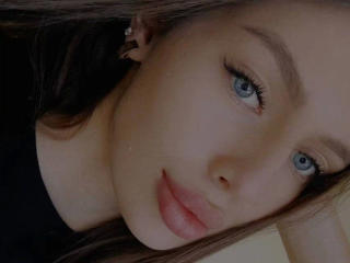 Webcam model Glamur-hot from XLoveCam