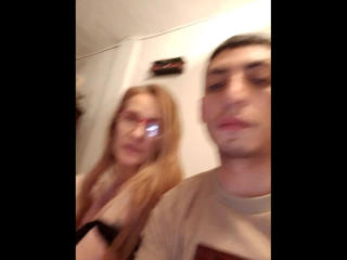 GreciaAndDucciLive Webcam