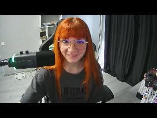 Webcam model HalleyBabiracki from XLoveCam