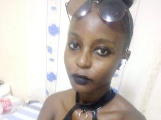 Webcam model Harley-hot from XLoveCam