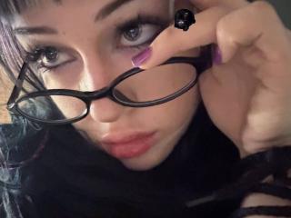 Webcam model HaydeeDoncaster from XLoveCam