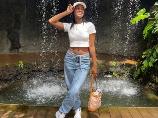 Webcam model HazelClark from XLoveCam