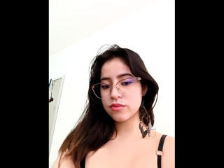 Webcam model HazelNavit from XloveCam