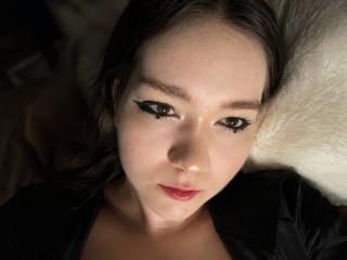 HelaineBlakeman Live Cam on XLoveCam