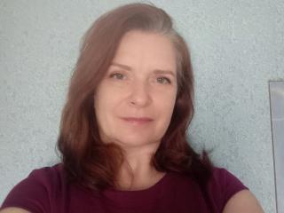 Webcam model HelenEvansy from XLoveCam