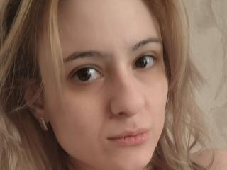 HillRoxy69 Live Cam on XLoveCam