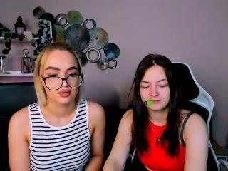 Webcam model HottBelly from XloveCam