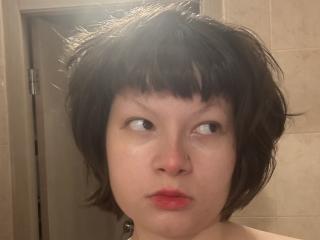 HyldaShirl Selfie Gallery