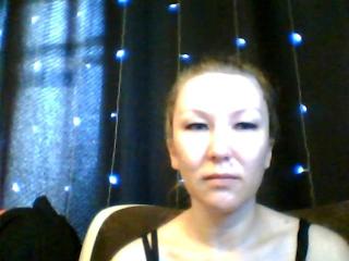 Webcam model InnaGlory from XloveCam