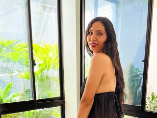 Webcam model IsabellaLips from XLoveCam