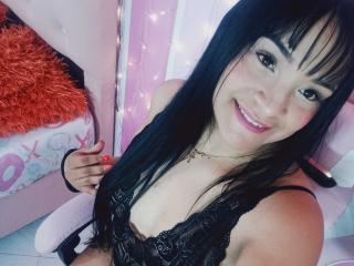 Webcam model IsabellaMyLove from XLoveCam