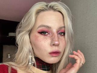 Webcam model JacqueBridenstine from XLoveCam