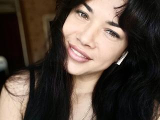 Webcam model JadeAstra from XLoveCam