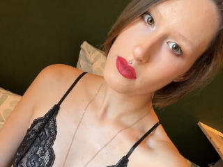 Webcam model JadeFrenchKiss from XLoveCam