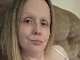 Webcam model JadeLove69s from XloveCam