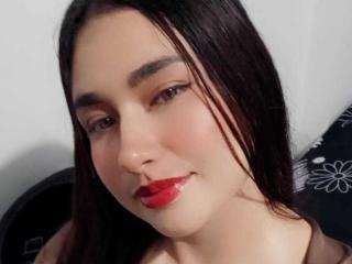 Profile and Statistics for JadeRoux on XLoveCam