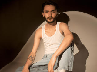 JakeMagnus Live Webcam on XLoveCam