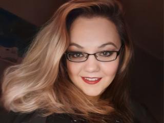 Webcam model JanetMature from XLoveCam