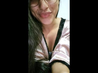 Webcam model JessieDeee from XLoveCam