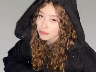 Webcam model JessikaBernskoetter from XLoveCam