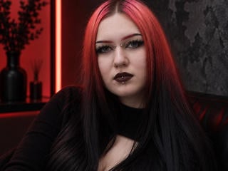 Webcam model JudyDark from XLoveCam